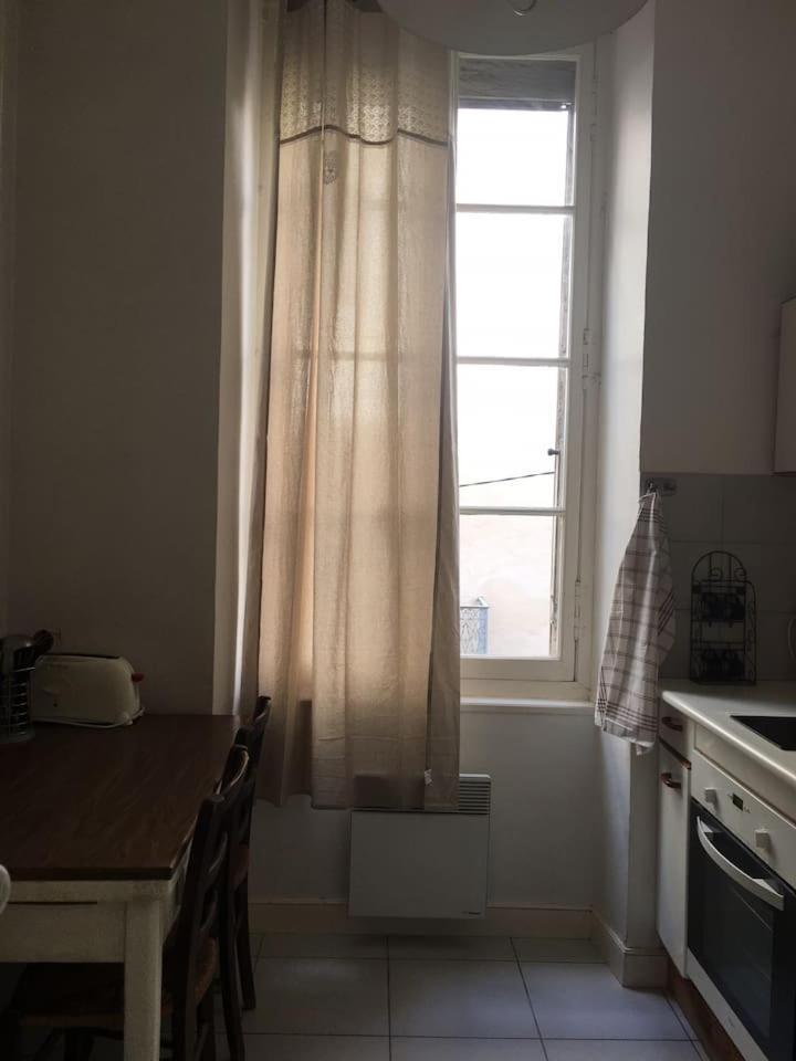 Place Carnot 卡尔卡松 外观 照片